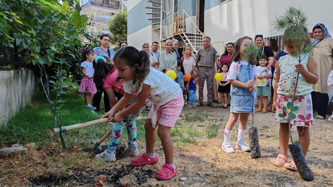 Eğitim Öğretim Yılının İlk Dersi, 